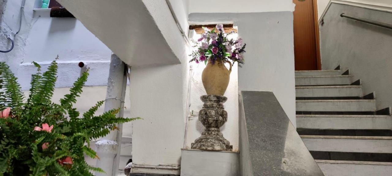 דירות נאפולי Centro Storico S Chiara House מראה חיצוני תמונה